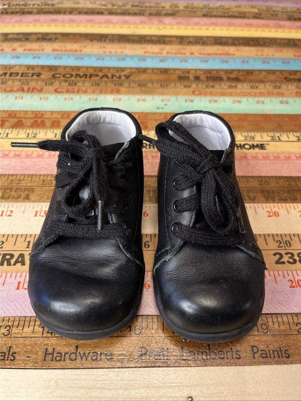 Vintage Stride Rite 5.5 XW Extra Wide Jamie ll Toddler Lace Up Black Leather